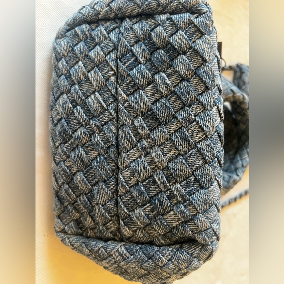 BC MINI WOVEN HOBO BAG - LIGHT DENIM - Picture 8 of 10